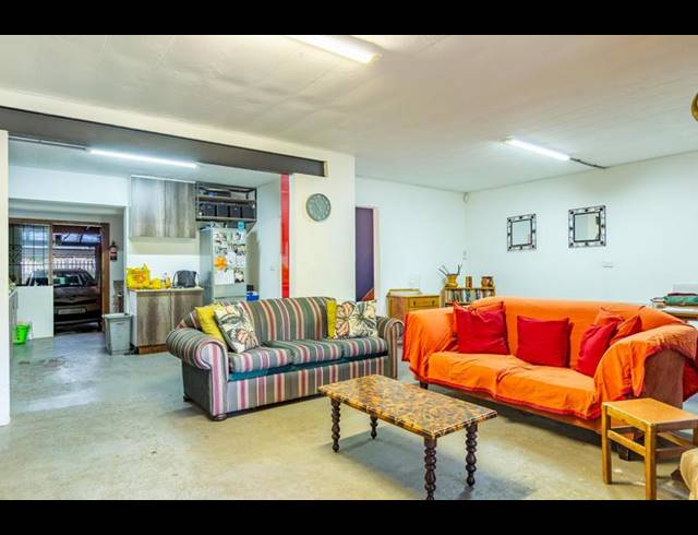 3 BEDROOM TOWNHOUSE FOR SALE IN HOWICK CENTRAL